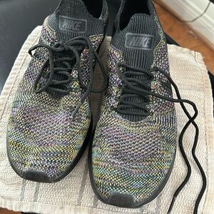 Men’s Nike air zoom Mariah fly knit racer